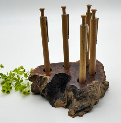 Stiftehalter aus Eukalyptus für 5 Stifte