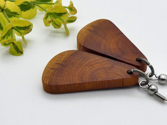 Ohrringe aus Holz - Eibe
