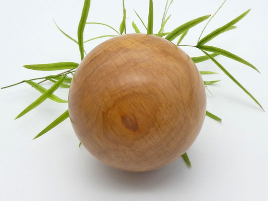 Holzkugel aus Erle 78 mm