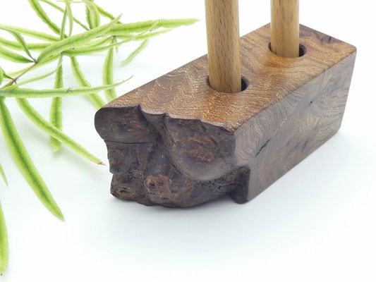 Stiftehalter aus Ulmenmaserholz