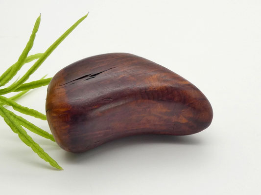 Handschmeichler-Objekt aus Holz, Mammutbaum