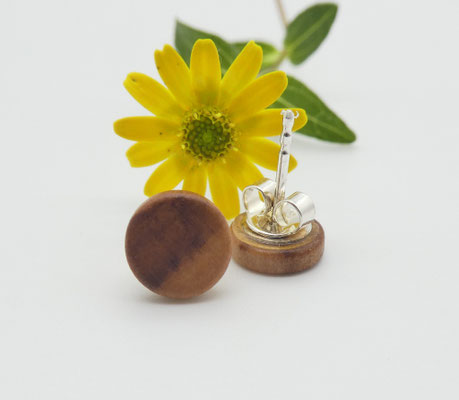 Mini-Ohrstecker aus Apfelbaum 8 mm