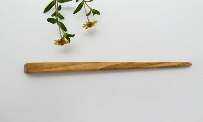 Haarnadel aus Olivenholz
