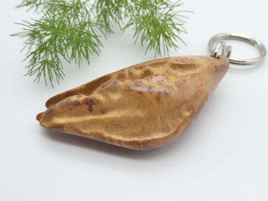 Schlüsselanhänger-Handschmeichler aus Eukalyptus