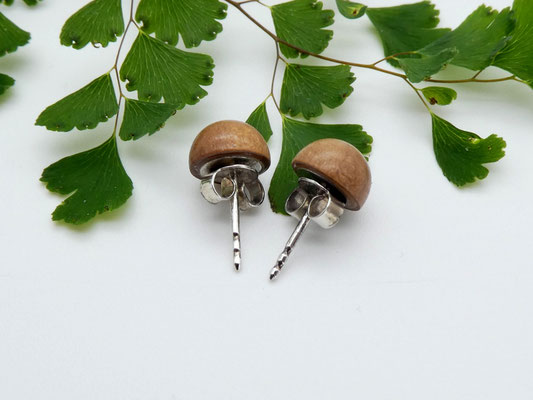 Ohrstecker aus Apfelholz 8 mm