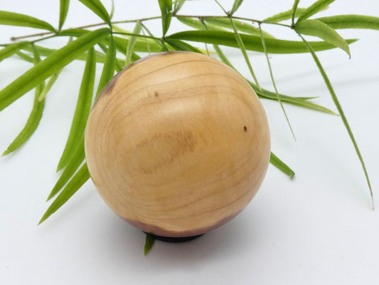 Holzkugel aus chinesischem Wacholder 47 mm