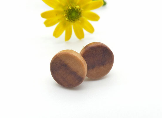 Mini-Ohrstecker aus Apfelbaum 8 mm