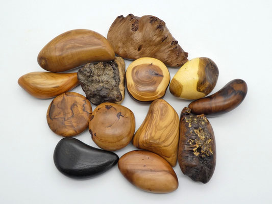 Handschmeichler aus Holz, Eukalyptmaserholz