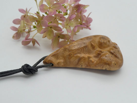 Anhänger aus Holz - Ahornmaser