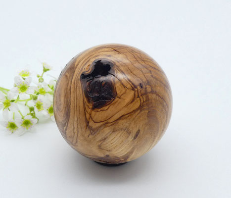 Holzkugel aus Esche 52 mm