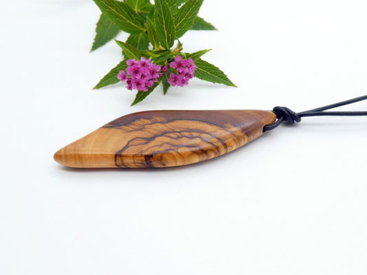 Anhänger aus Holz - Olivenholz
