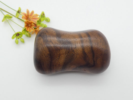 Handschmeichler aus Holz - Nussbaumwurzel
