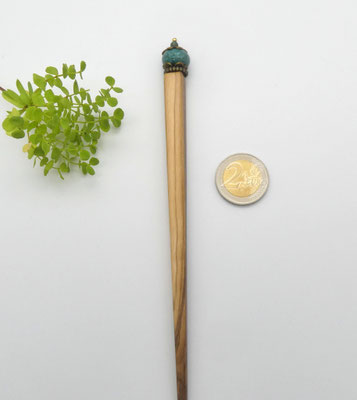 Haarstab aus Olivenholz & Chrysokoll