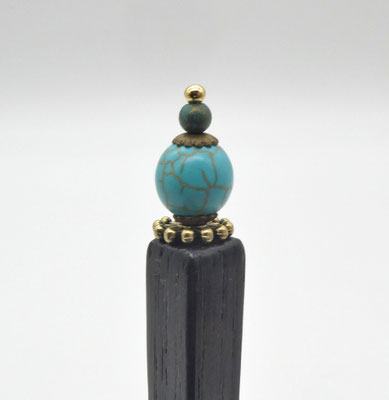 Haarstab aus Mooreiche & gefärbter Howlith