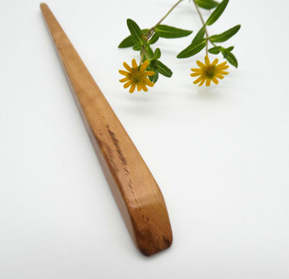 Haarnadel aus Apfelbaum