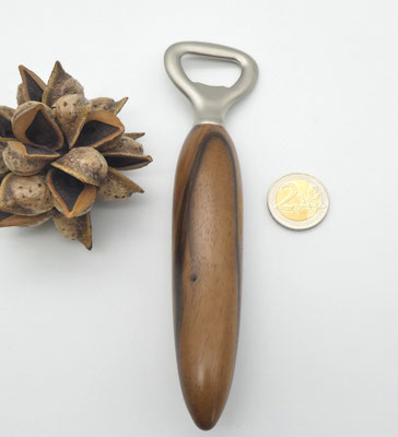 Flaschenöffner mit Holzgriff aus Walnuss