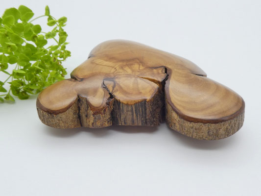 Handschmeichler aus Olivenholz