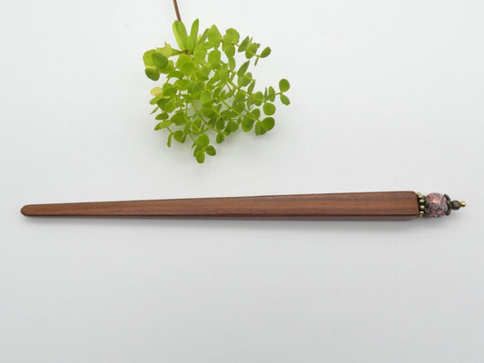 Haarstab aus Zwetschge & Mosaikstein