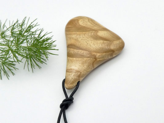 Holz-Anhänger aus Esche