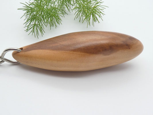 Schlüsselanhänger-Handschmeichler aus Apfelholz