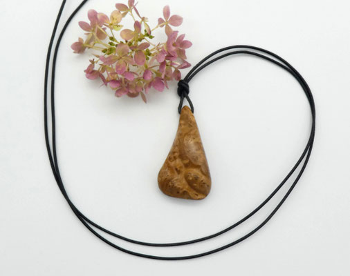 Anhänger aus Holz - Ahornmaser