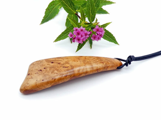 Anhänger aus Holz - Ahornmaser