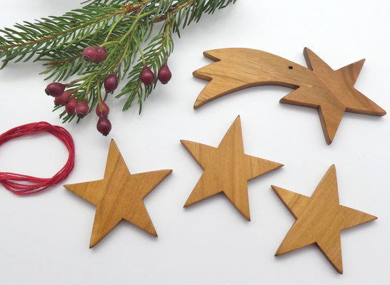 3 Holzsterne & 1 Komet aus Kirsche