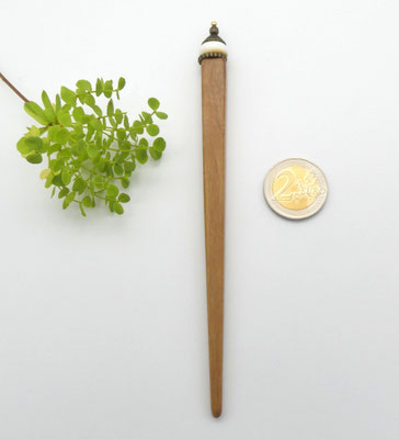 Haarstab aus Holz - Kirsche & Muschelperle natur