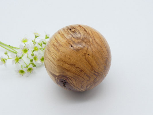 Holzkugel aus Esche 52 mm