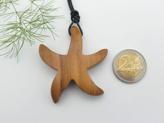 Seestern-Anhänger aus Apfelbaum