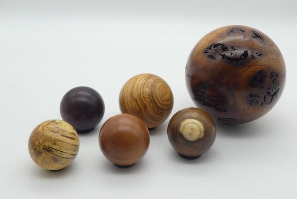 Holzkugel aus Ulme