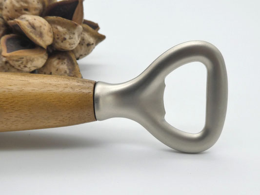 Flaschenöffner mit Holzgriff aus Walnuss