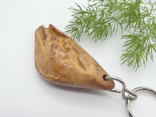 Schlüsselanhänger-Handschmeichler aus Eukalyptus