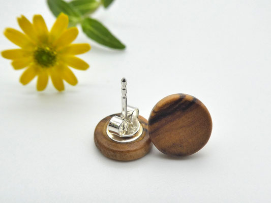 Ohrstecker aus Olivenholz