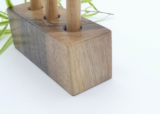 Stiftehalter aus Holz - Walnuss