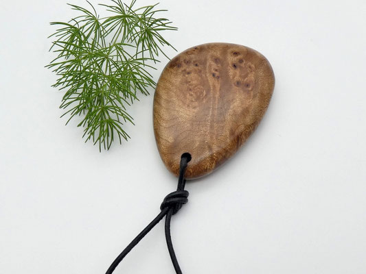 Anhänger aus Holz - Ahornmaser