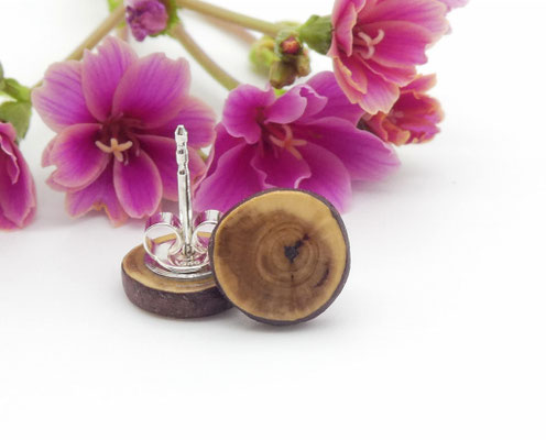 Holzohrstecker aus einem Eibenast 9-10 mm
