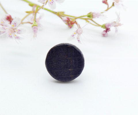 Einzel-Ohrstecker aus Mooreiche 10 mm