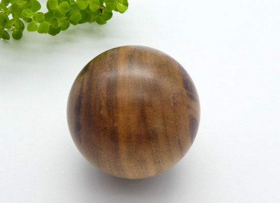 Holzkugel aus Amber, 48 mm