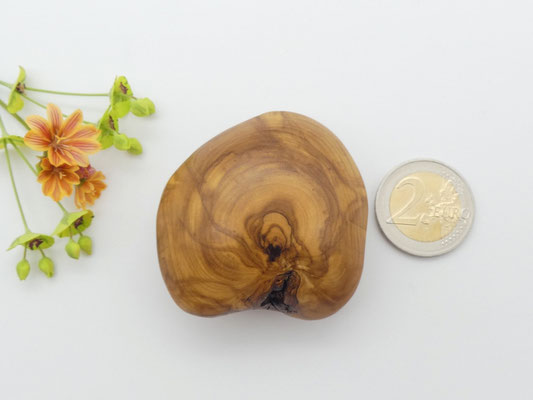 Handschmeichler aus Holz - Olivenholz