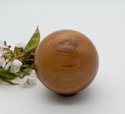 Holzkugel aus Amber, 48 mm