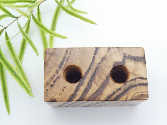 Stifthalter aus Olivekern-Esche für 2 Stifte