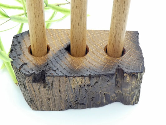 Stifthalter aus Eiche für 3 Kugelschreiber