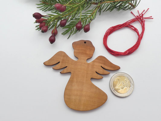 3 Weihnachtsengel-Anhänger aus Birnenholz