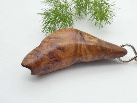 Schlüsselanhänger-Handschmeichler aus Eukalyptuswurzel