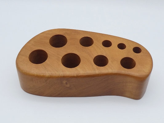 Kosmetikständer aus Kirsche