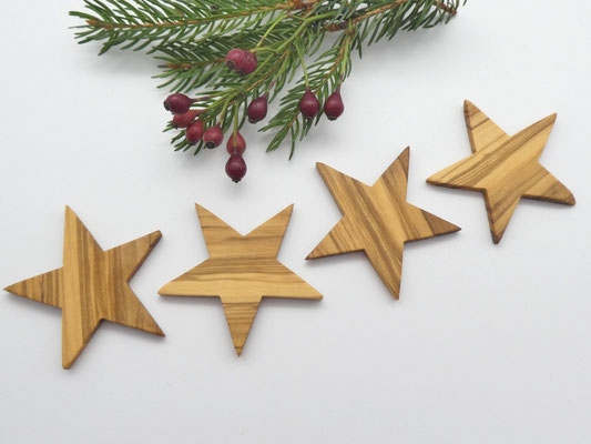 4 Holzsterne-Anhänger aus Olivenholz