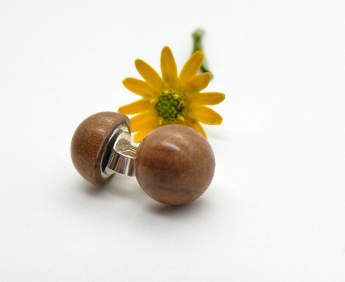 Ohrstecker aus Apfelholz 8 mm