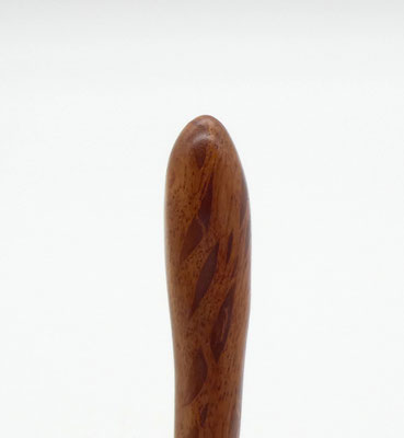 kurzer Haarstab aus Holz - Sheoak