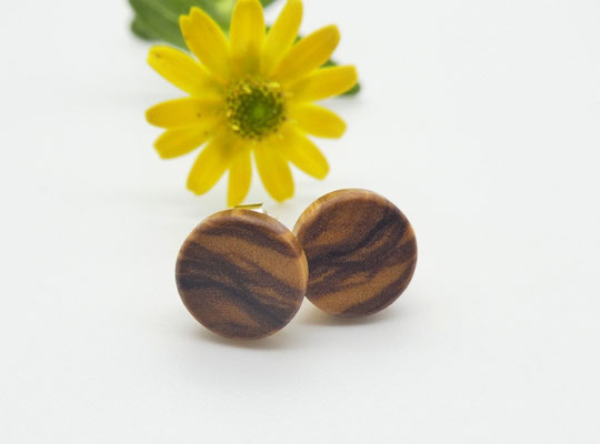 Ohrstecker aus Olivenholz